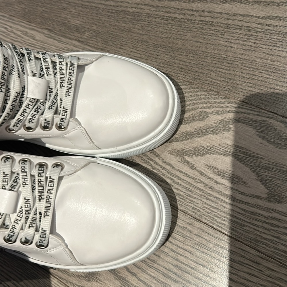 Beautiful sneakers by fashion inspired 💕 - Picture 9 of 12